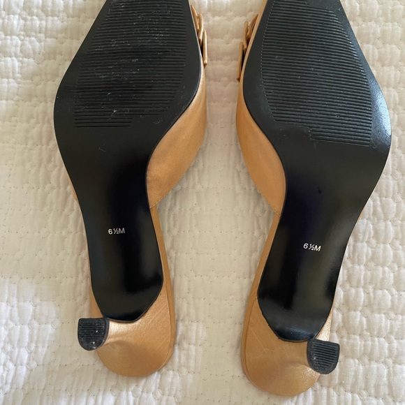 Karen Scott Women's Gold Satin 3” Heeled Mules. Old Money Elegance in Size 6.5. - Picture 2 of 9